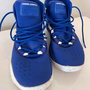 Steph Curry Under Armour Basketball Shoes -size 6.5Y